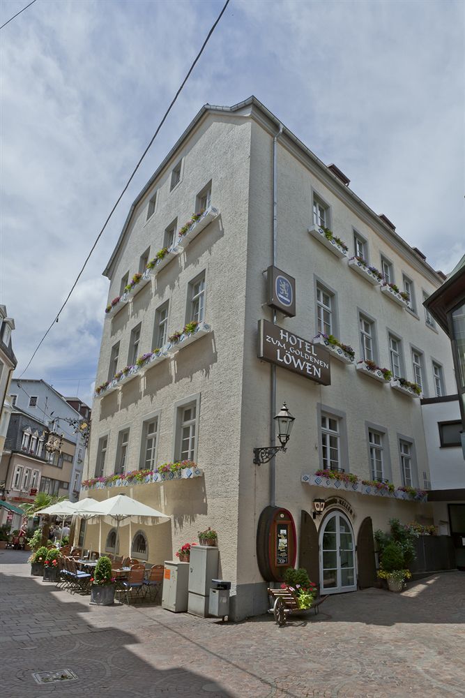 Hotel Zum Goldenen Loewen Баден-Баден Экстерьер фото